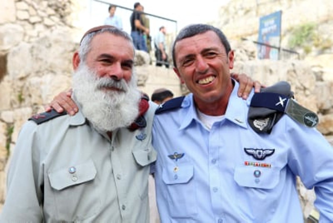 מתקפה במיל': "הרב פרץ חוטא, לרב רונצקי אין תואר רב"