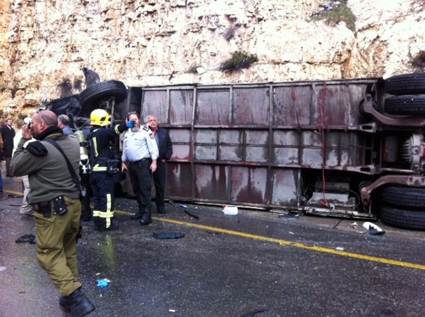 5 ילדים פלסטינים נהרגו בתאונה קשה בין משאית לאוטובוס