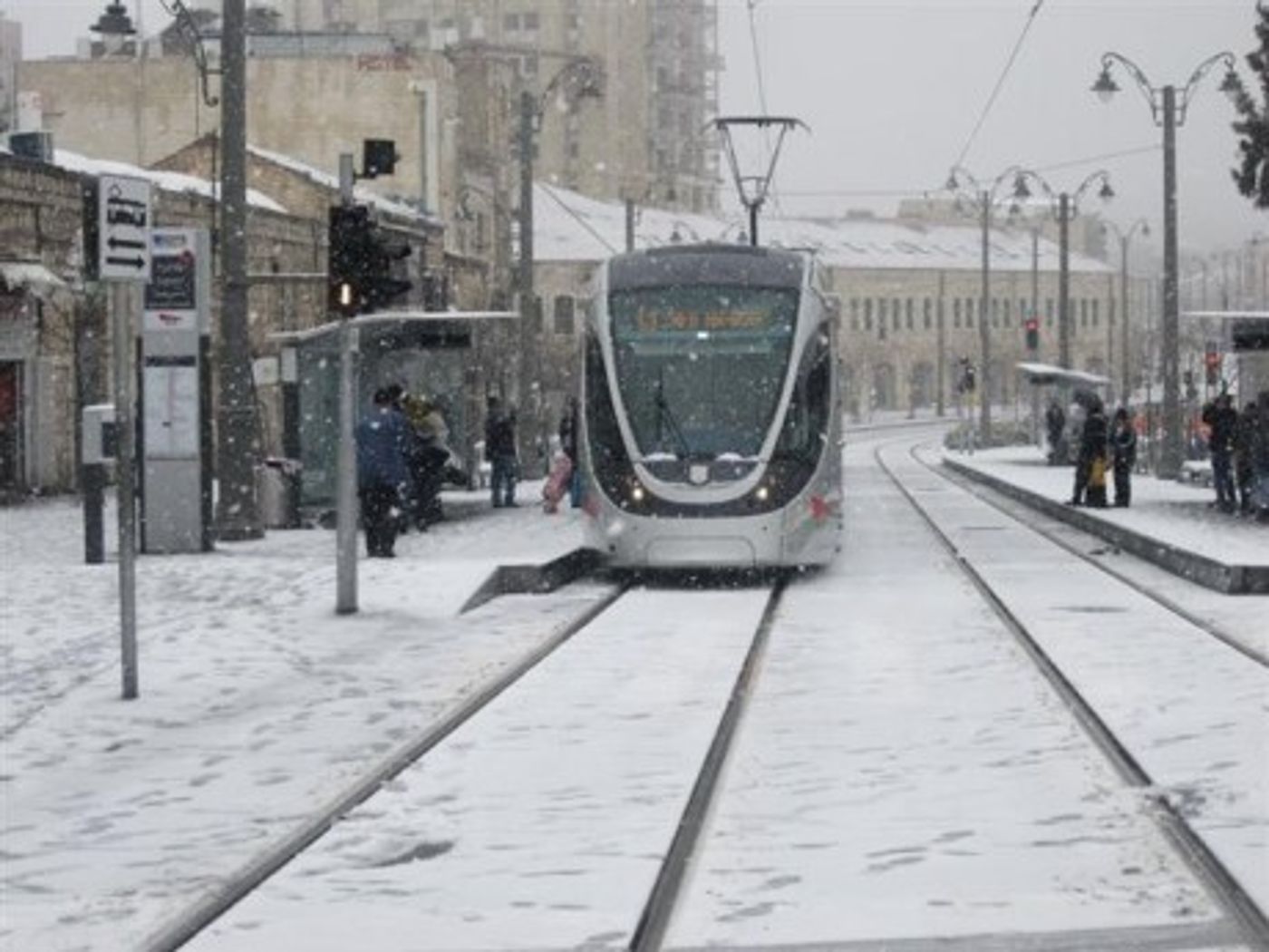 גלריית תמונות מהשלג בירושלים, חברון והשומרון