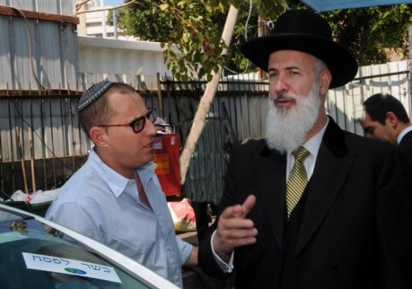 למה הרבנים הראשיים לוקחים חלק בקמפיינים יח"צניים?