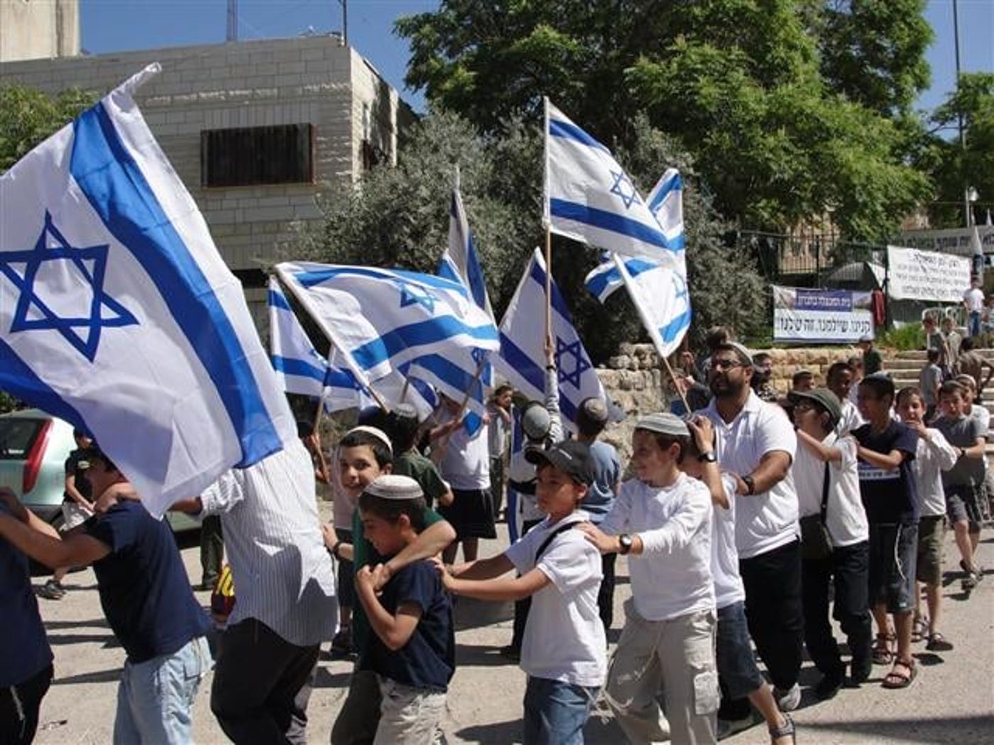 יום שחרור חברון: "תנו לתושבי בית המכפלה לחזור הביתה"