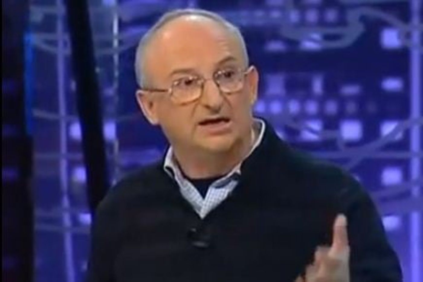 צפו: ח"כ אריה אלדד מריץ בדיחות ב'מצב האומה'