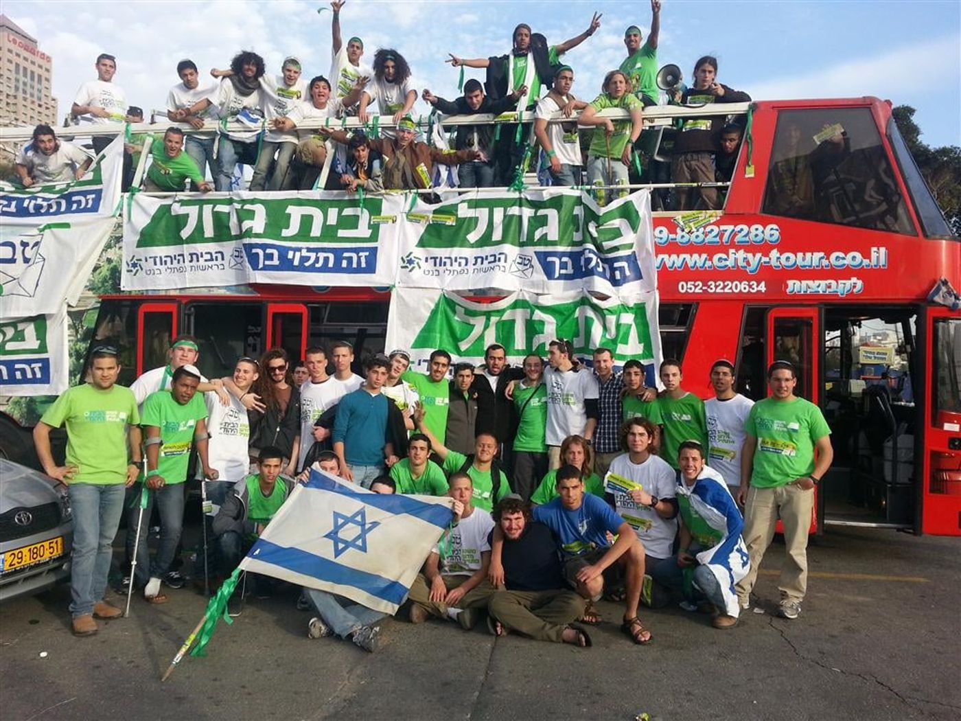 'אוטובוס הצעירים' של הבית היהודי עשה שמח בתל אביב