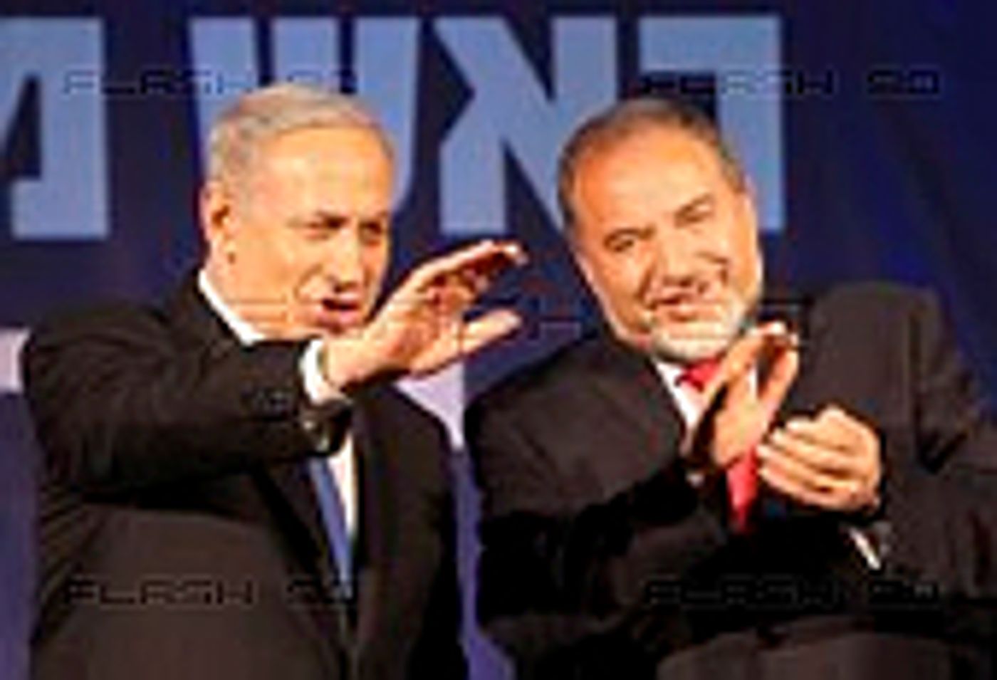 הליכוד ויש עתיד מינו צוותי מו"מ בלי פוליטיקאים