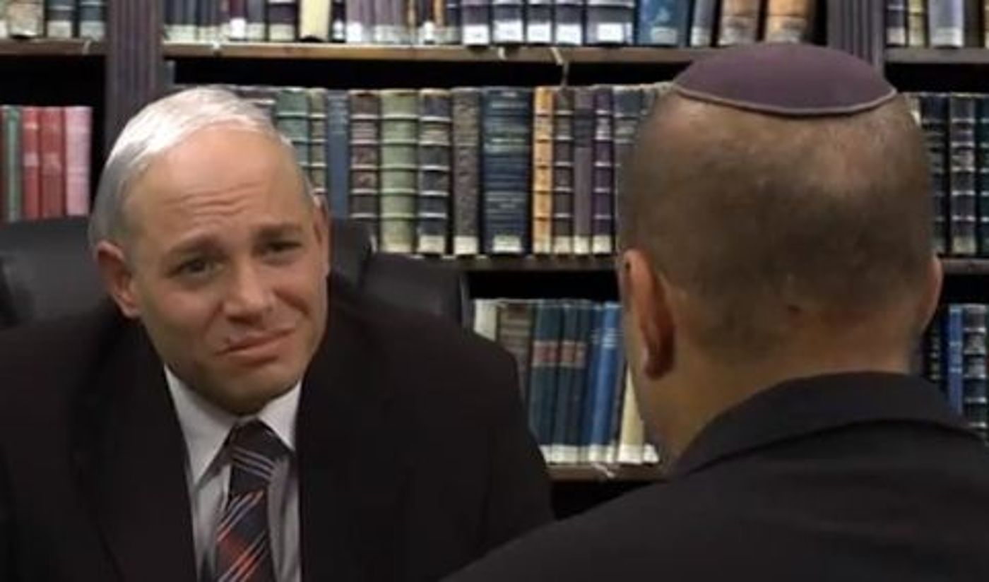 מהדורת השבט 175: תכנית הסאטירה של לאטמה