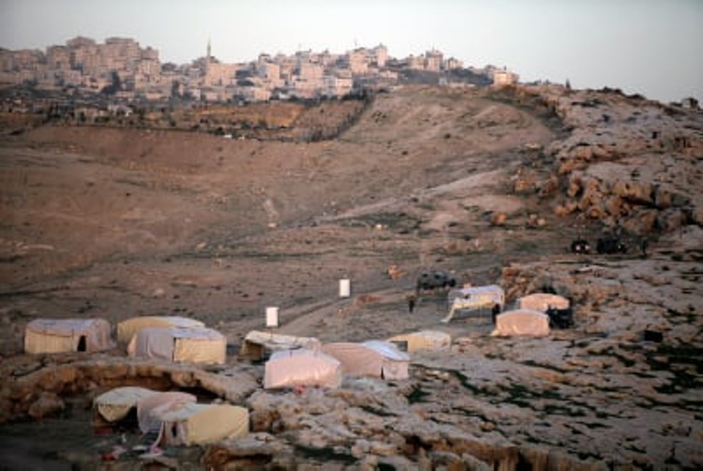 הבניה בשטח E1 תזיז את פורים במעלה אדומים