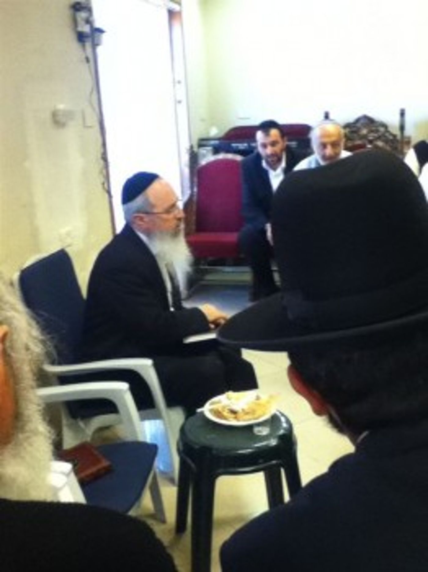 גלרייה: נשיא המדינה מנחם את הרב עובדיה יוסף