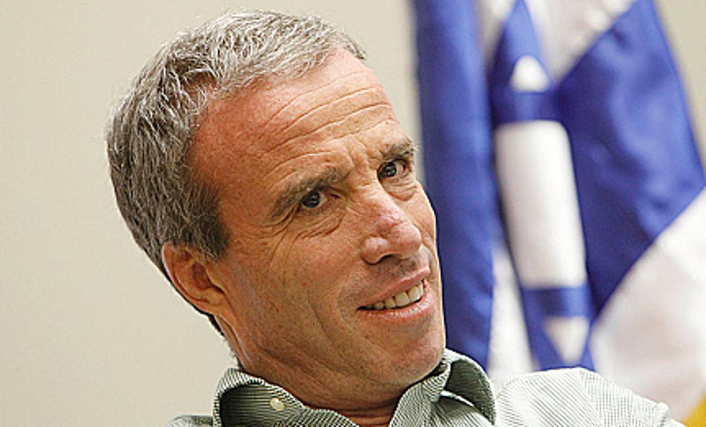 ח"כ אלעזר שטרן הקפיא הצעת חוק להקלה בגיור