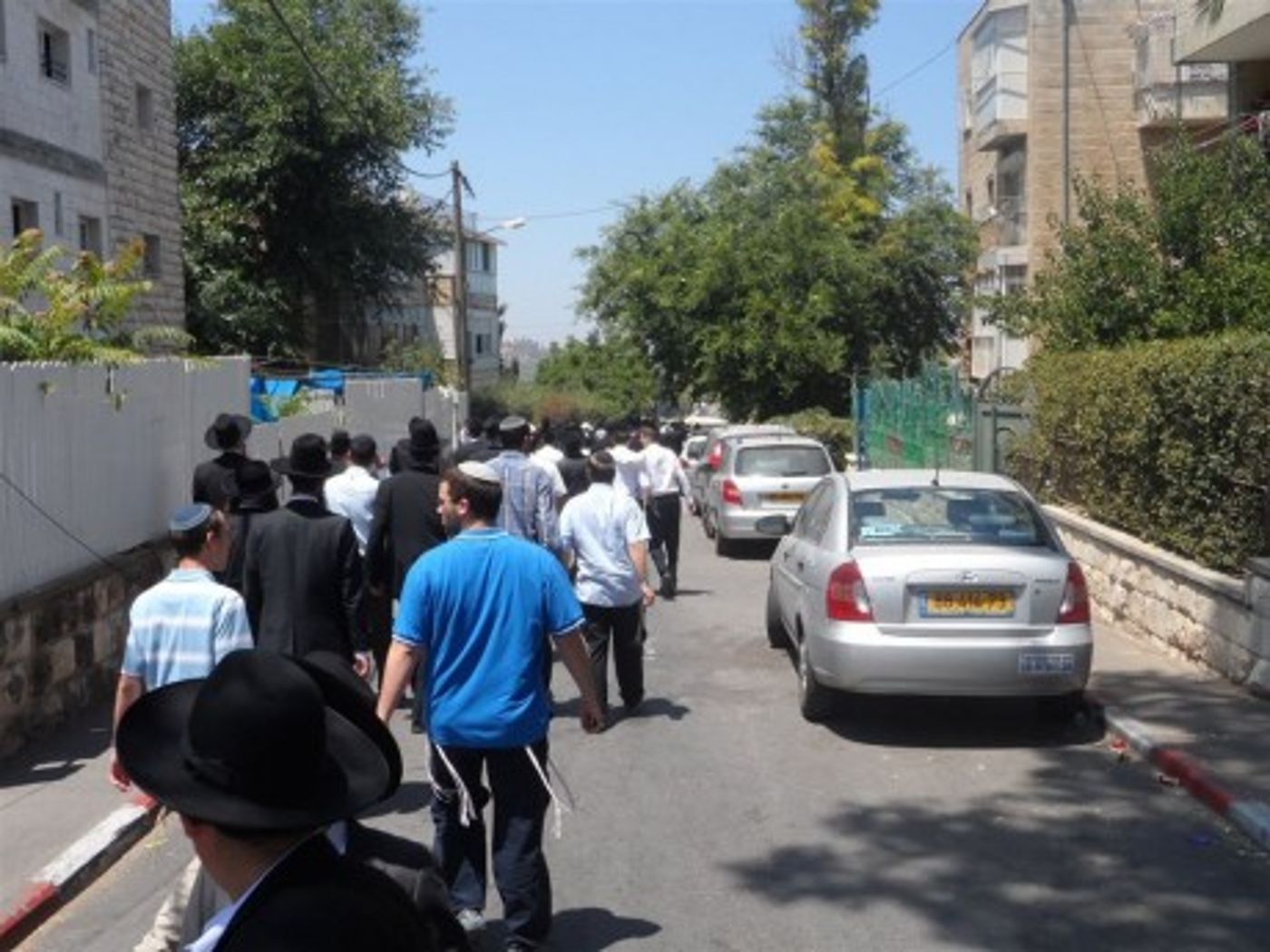 גלריה: אלפים בהלווית הרב יהושע נויברט זצ"ל