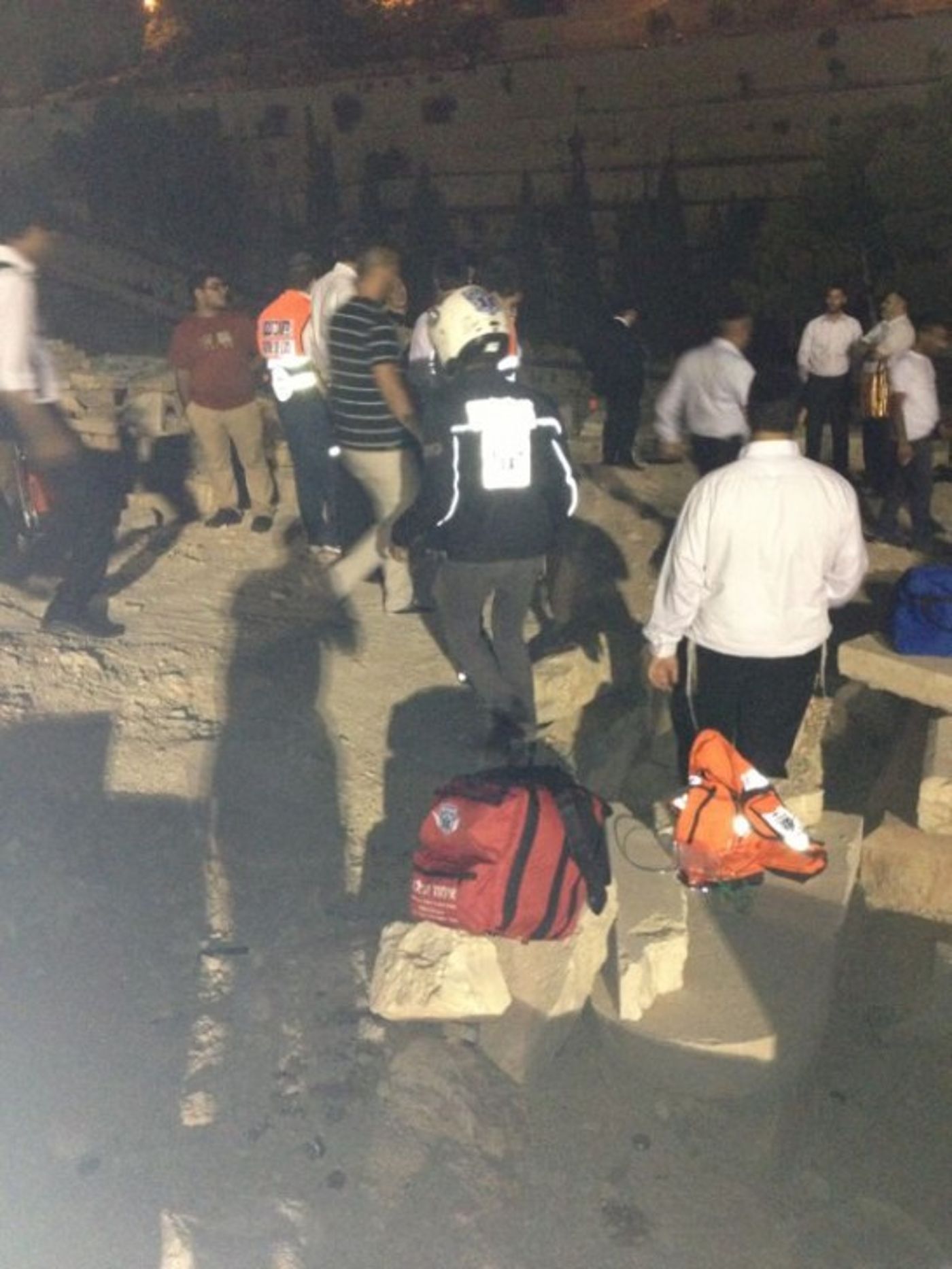 פותחים שערי שמים: צפו בתפילות בציון האור החיים