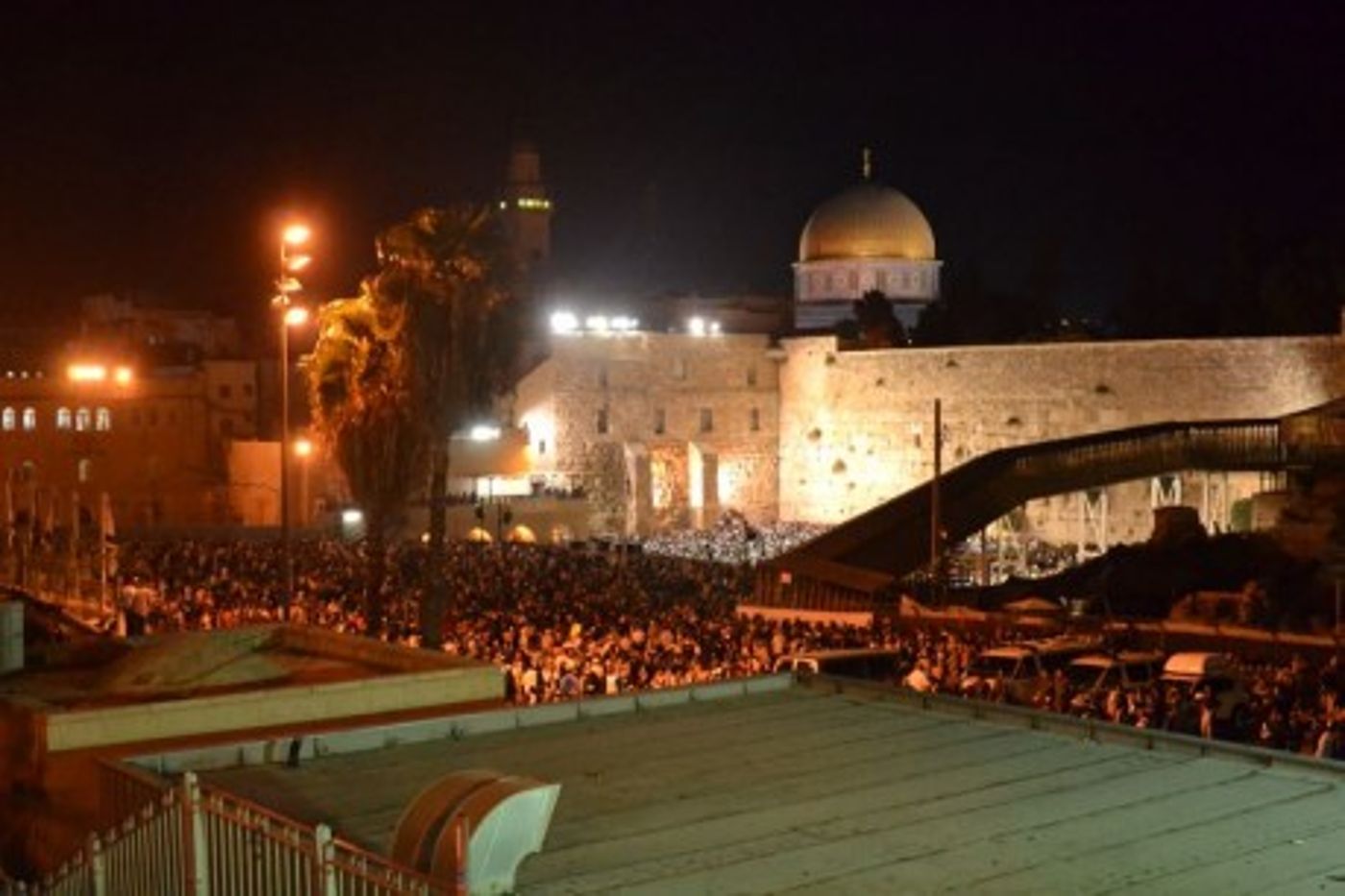 גלריית ענק: עשרים אלף איש בסליחות בכותל המערבי