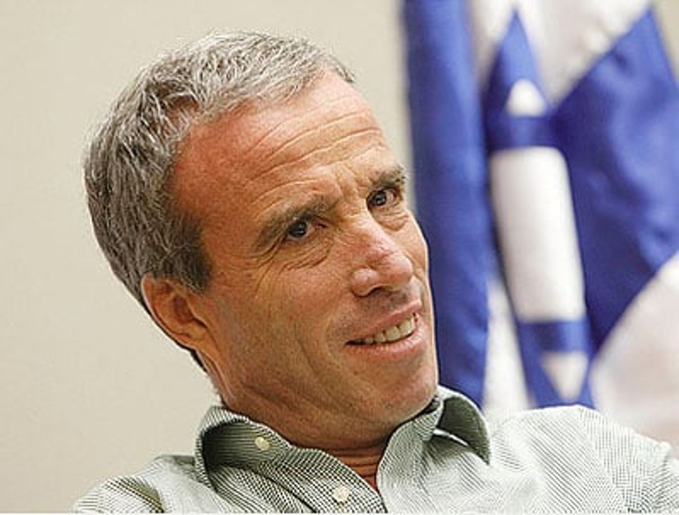 חוק שטרן: שימוש בתאריך עברי בכל תעודה ממשלתית