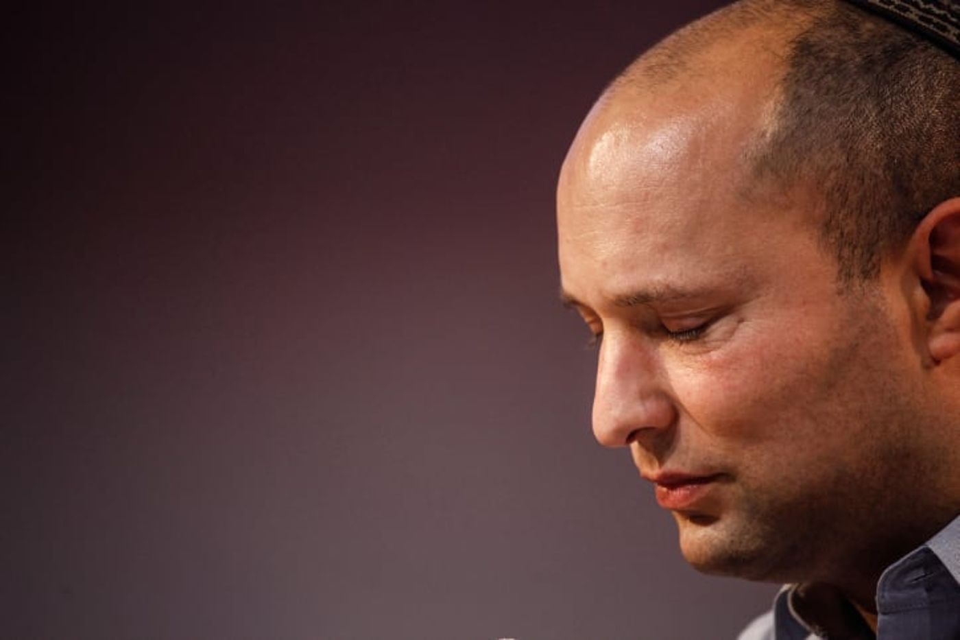 הבית היהודי צונחת ל – 12 מנדטים, ישי עובר
