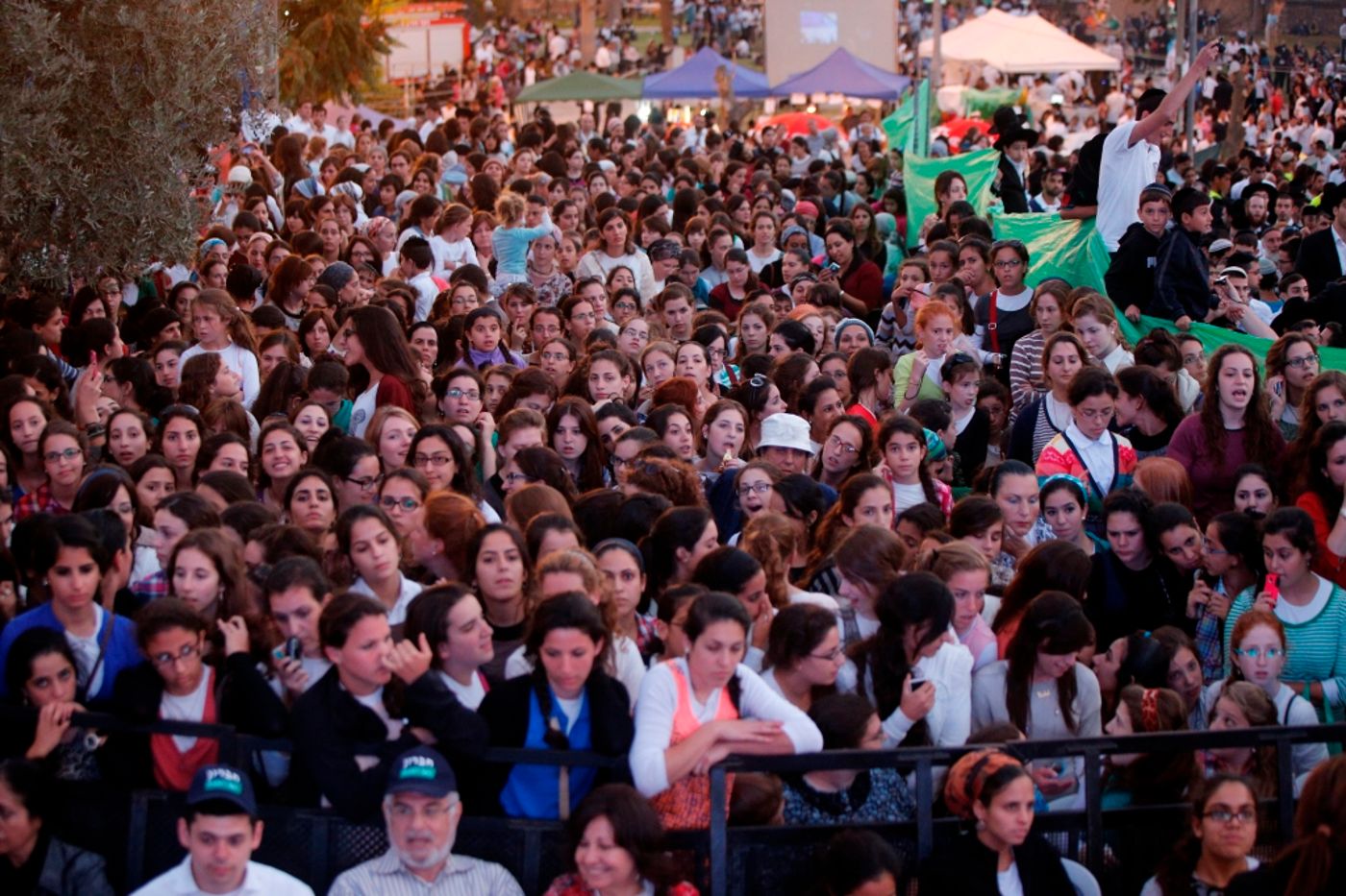 למרות הפיגוע: 30,000 איש עלו לחברון