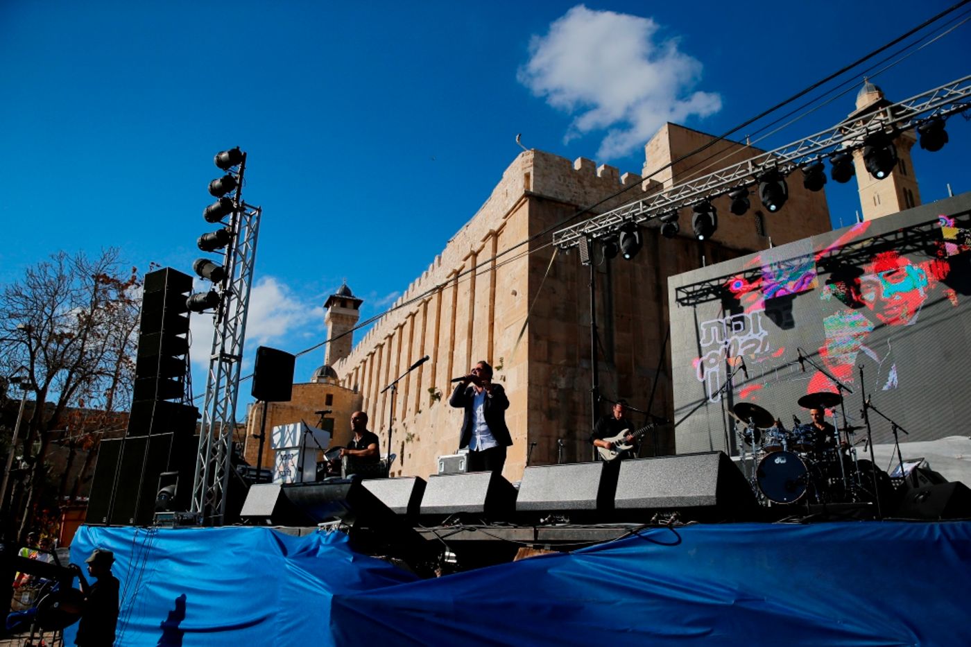 למרות הפיגוע: 30,000 איש עלו לחברון