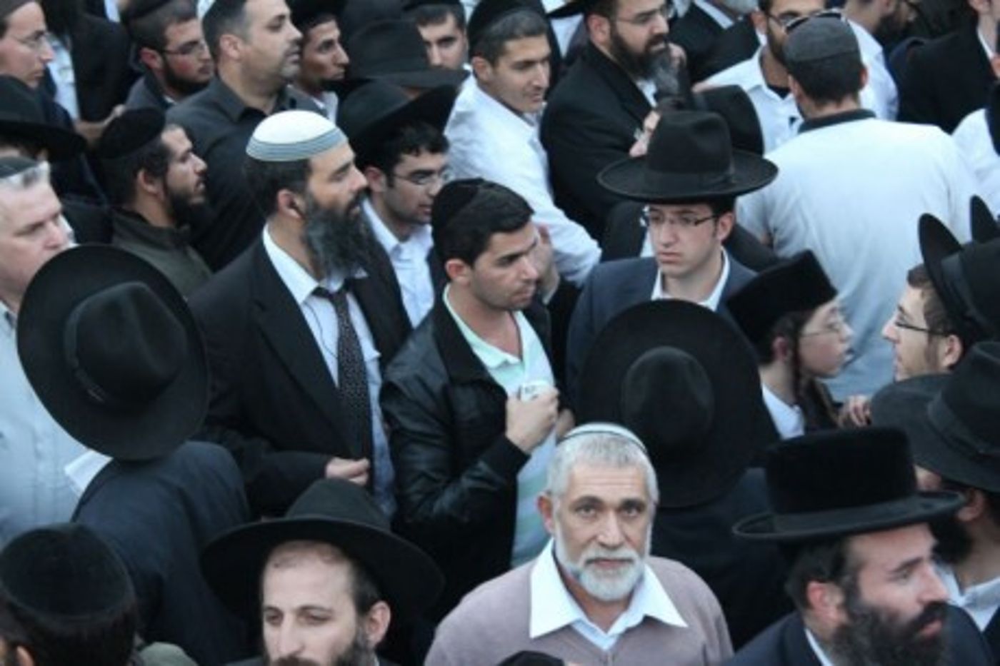 גלריית תמונות: מאות אלפים גודשים את הרחובות