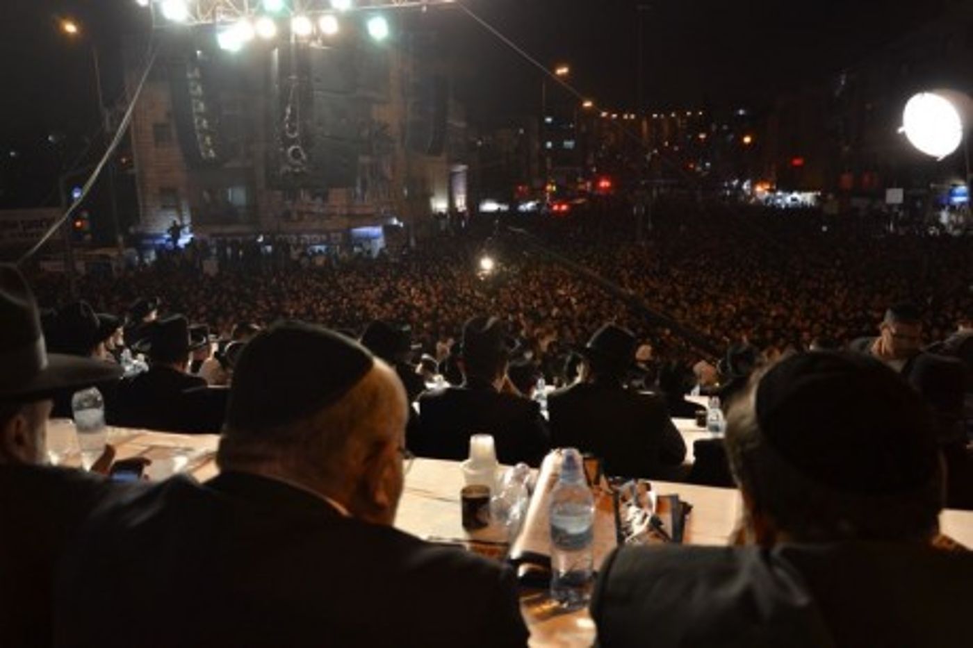 עשרות אלפים באזכרה במלאות שבעה לפטירת הרב עובדיה יוסף זצ"ל