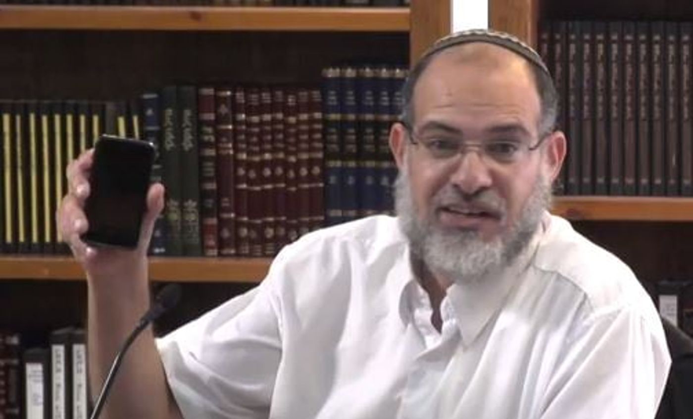 הרב טמיר: איך שומרים על קשב וריכוז בעידן הסמרטפון?