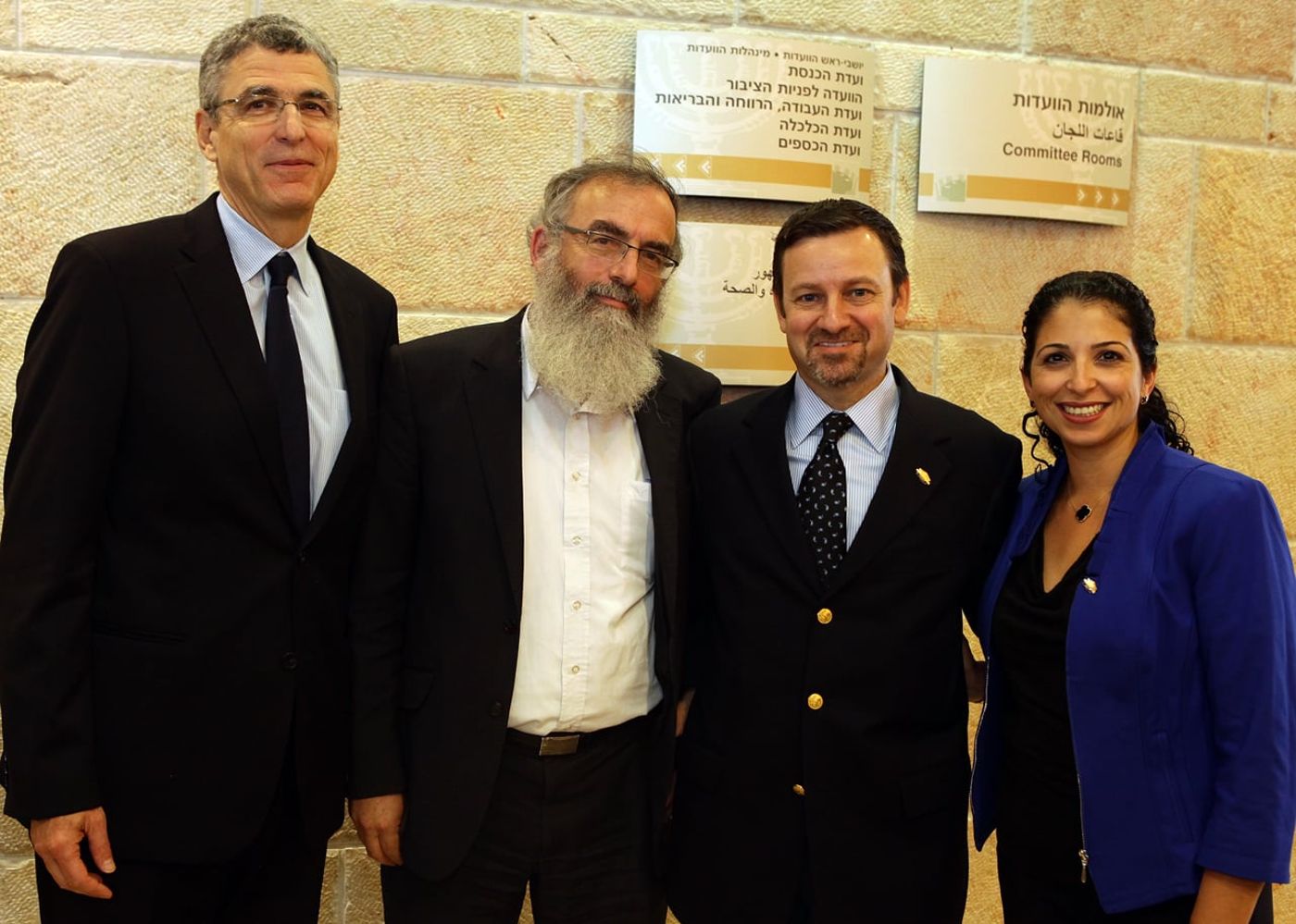 "אתם רוצים שאכיר בילד של צ'לסי קלינטון כיהודי?"