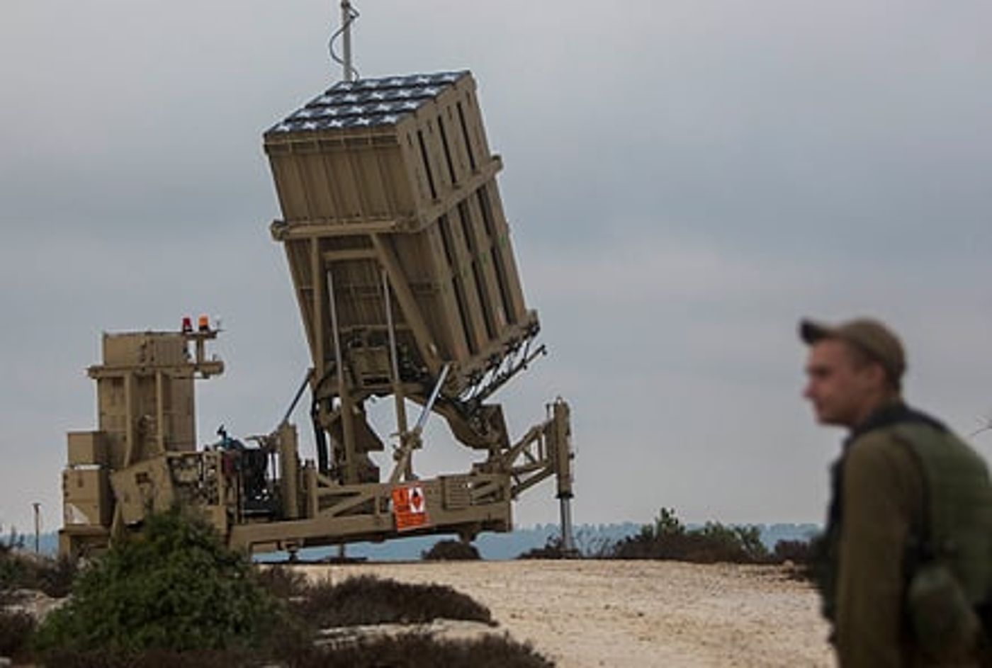 כוננות בדרום הארץ: צה"ל פרס סוללת כיפת ברזל בשדרות