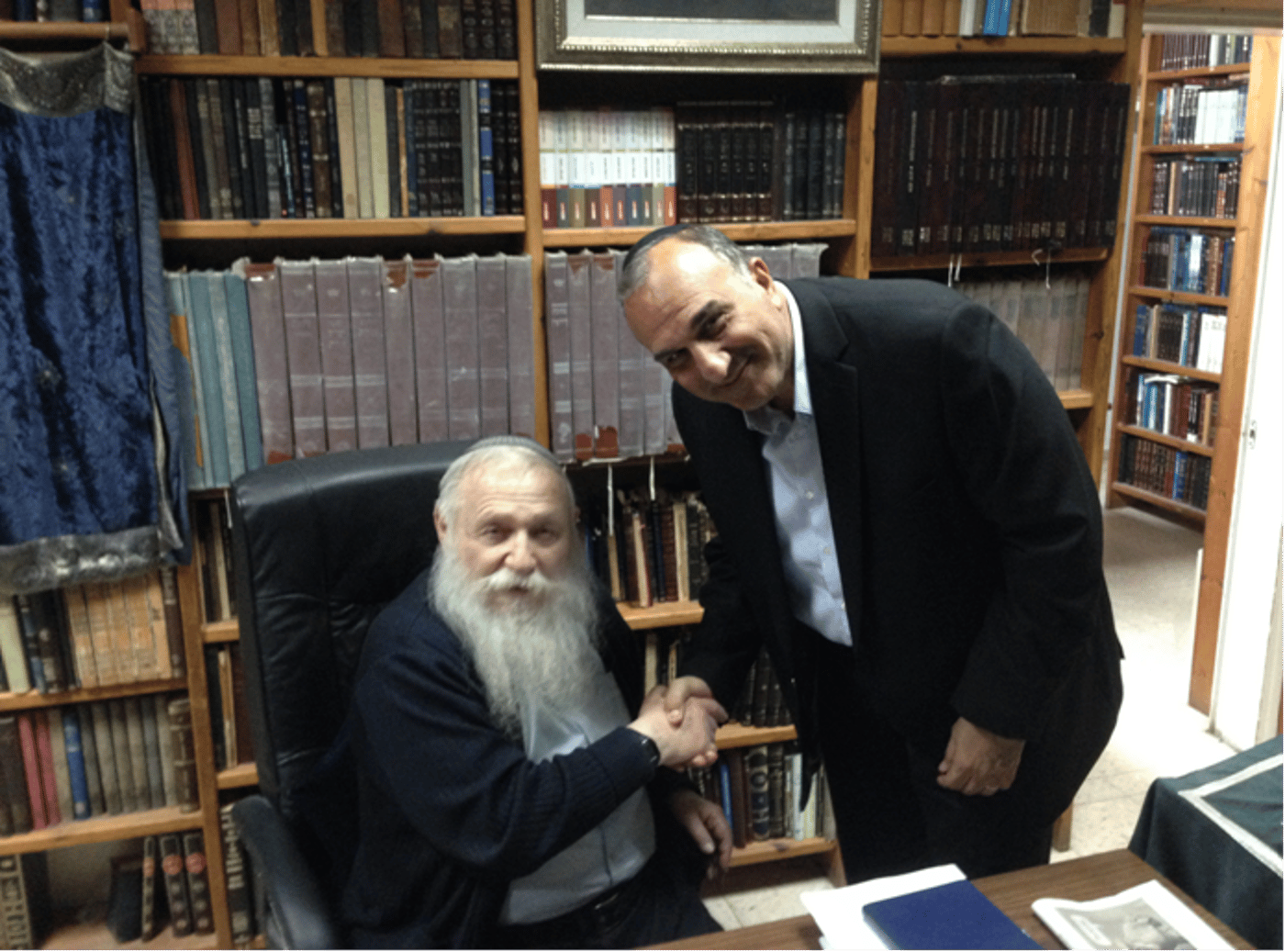 הרב דרוקמן לאלי כהן: "יש לסייע לך בכל דרך לקבל את ראשות העיר"