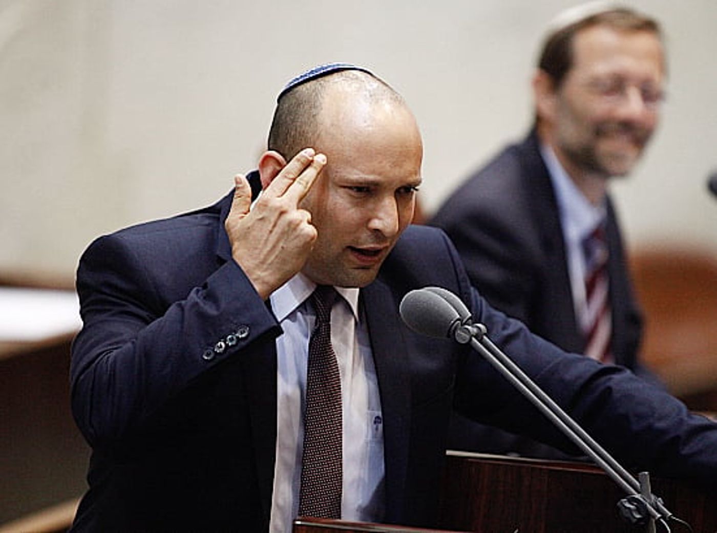 חברי הבית היהודי במכתב חריף לשטבון: "עשית מעשה שלא ייעשה"