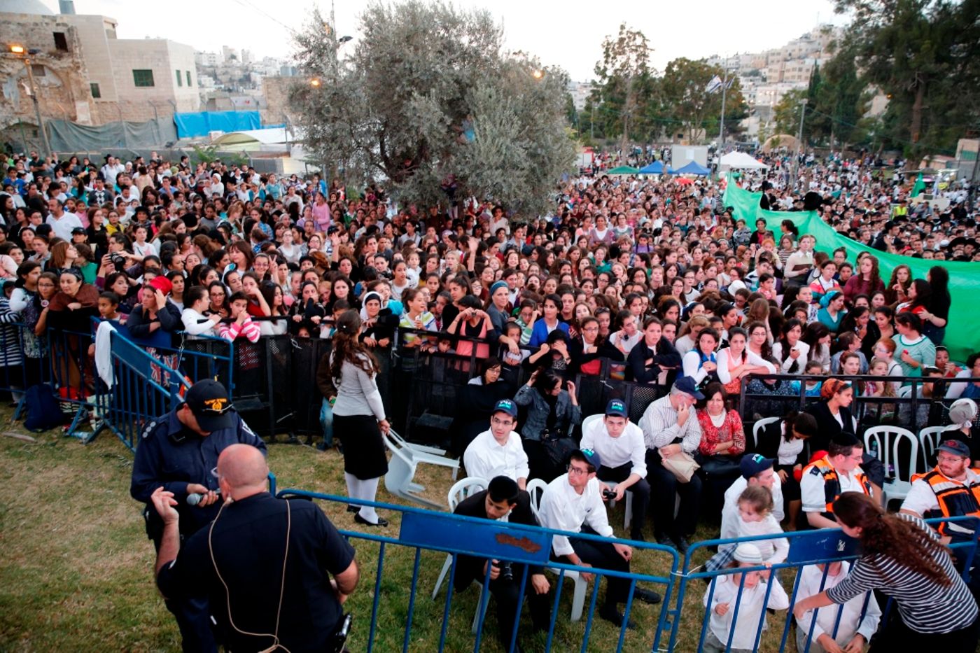 חידוש בחברון: הרצאות מרתקות לצד אירועי הזמר החסידי