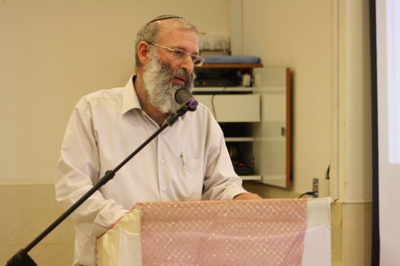 בגלל רפורמת פירון: בשנה הבאה בנים לא ילמדו 5 יח' תנ"ך