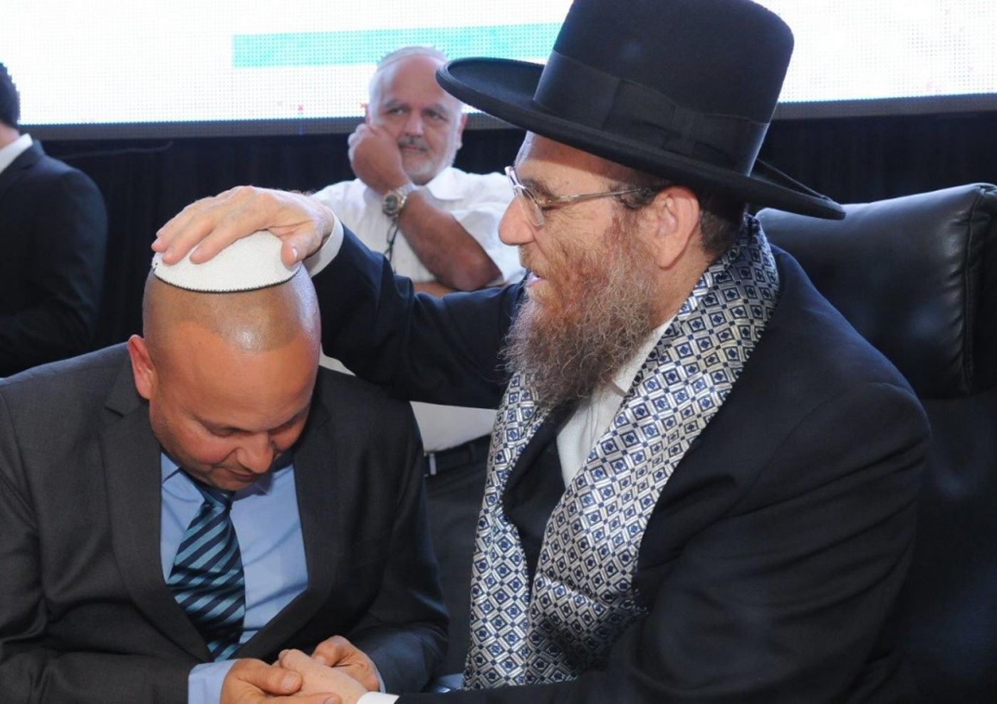הרב ברדא עם ראש העיר אשקלון איתמר שמעוני