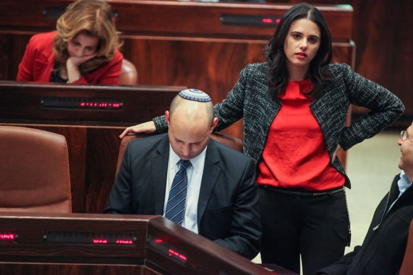 אושר סופית החוק שימנע שחרור מחבלים בעסקאות