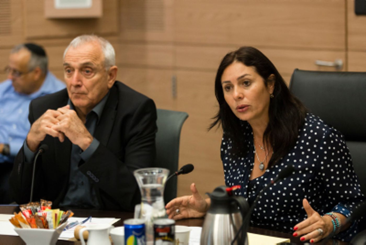 רגב על האסירים שובתי הרעב: שימותו