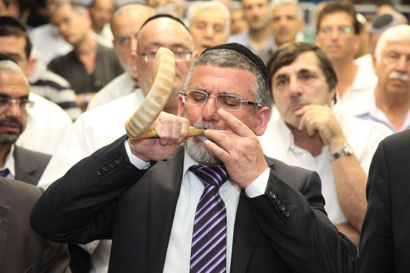 מרגש: הכנסת התפללה לשלום החטופים