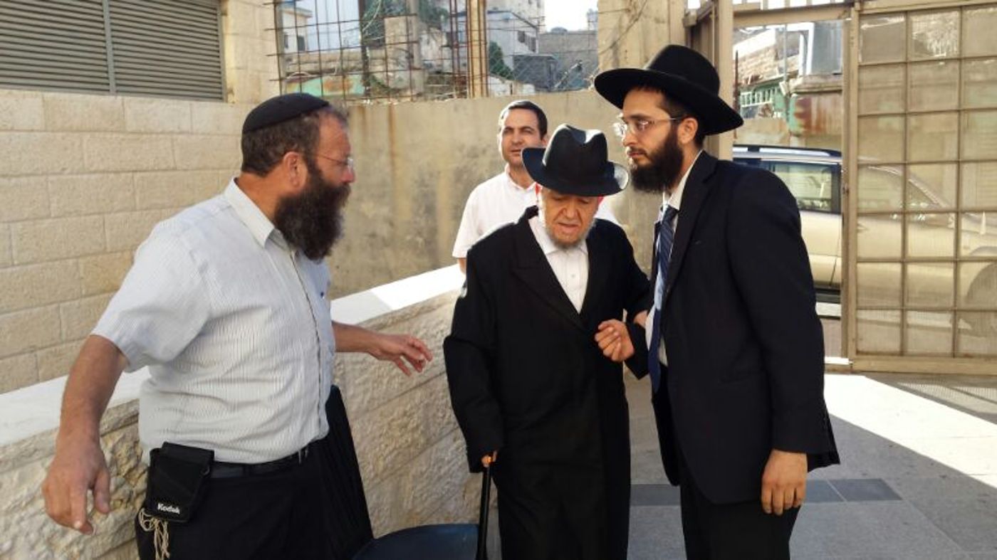 תיעוד: הרב מאיר מזוז ביקר בחברון