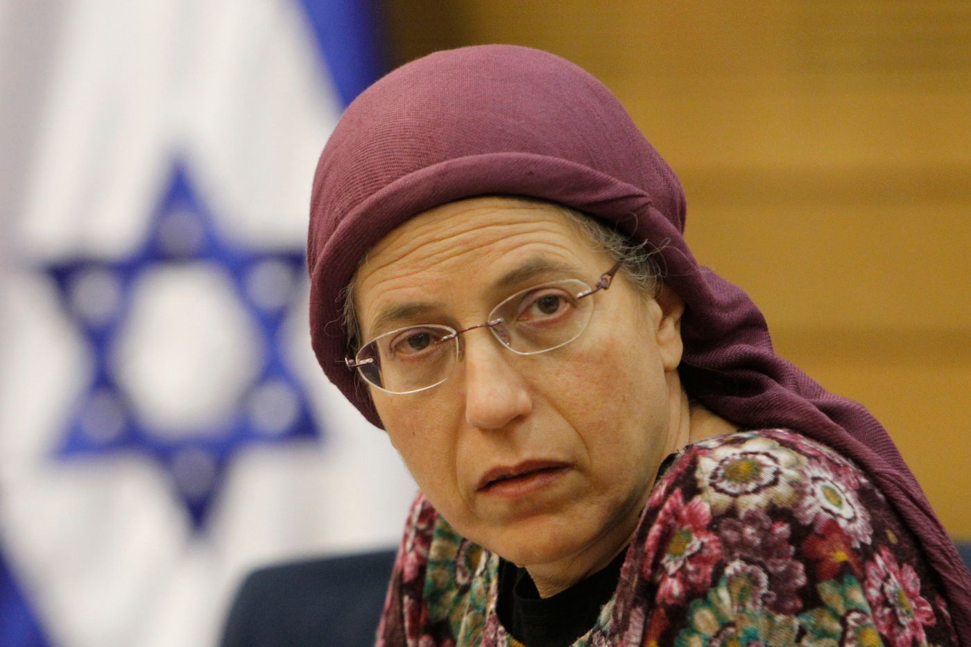 סטרוק למופז: "ותר על המשכורת הכפולה שלך"