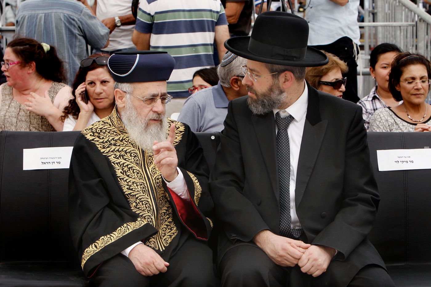 הרב הראשי לישראל עומד על משמר הגיור כהלכה