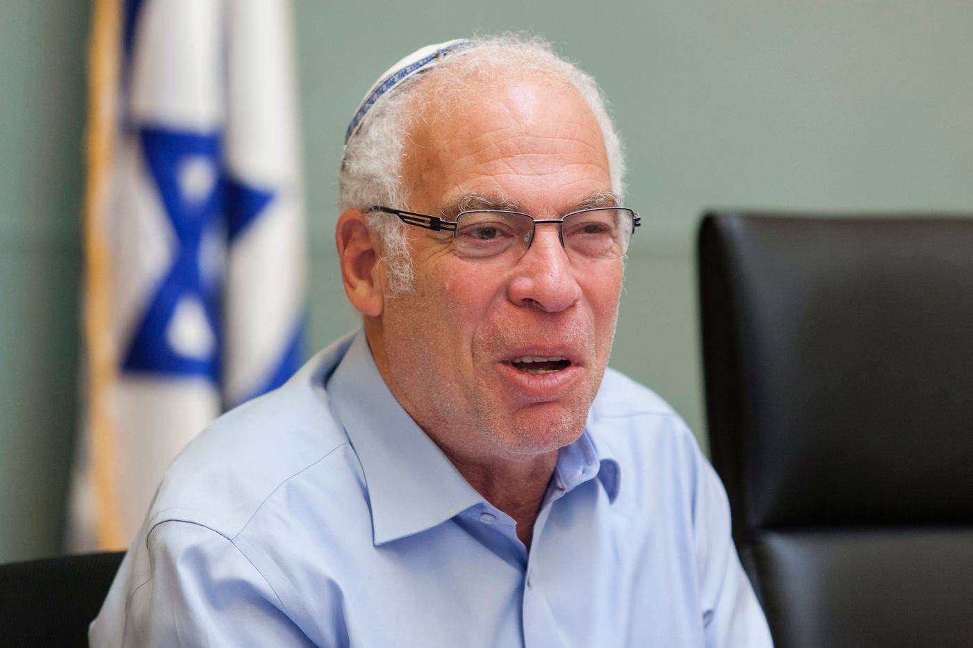 אריאל נעדר מהממשלה ולא הצביע על חוק הגיור