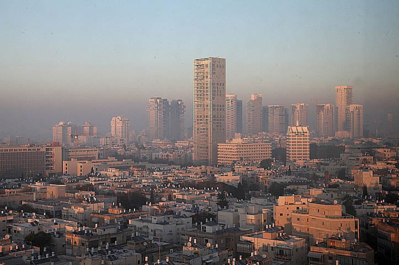הירי התחדש: חמש רקטות יורטו מעל גוש דן