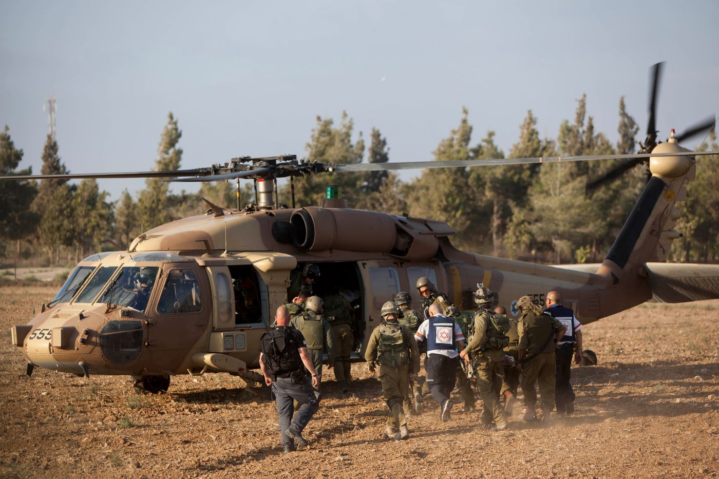 גלריה פינוי הנפגעים מאירוע הפצמ"ר בבארי