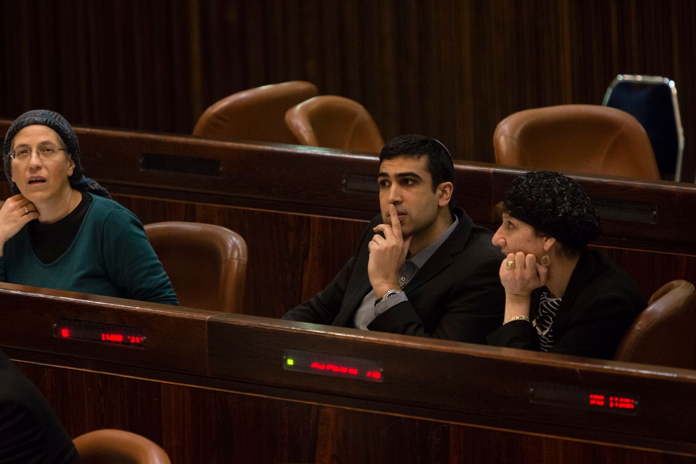 העונש הסתיים: שטבון חוזר לועדת חוץ וביטחון