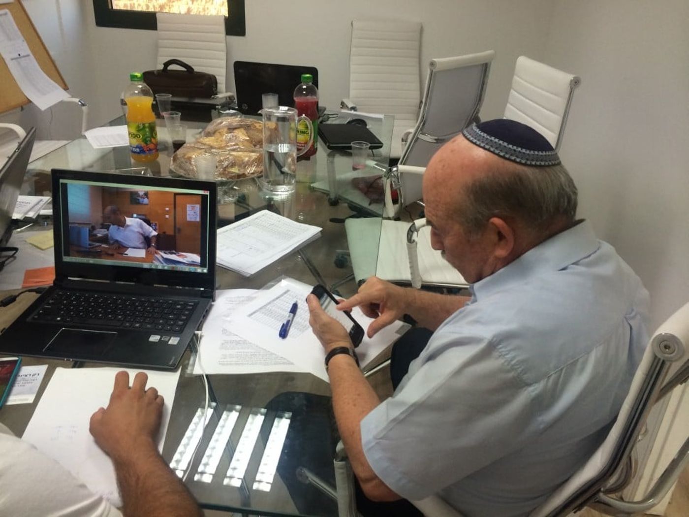 מרתון טלפונים 3