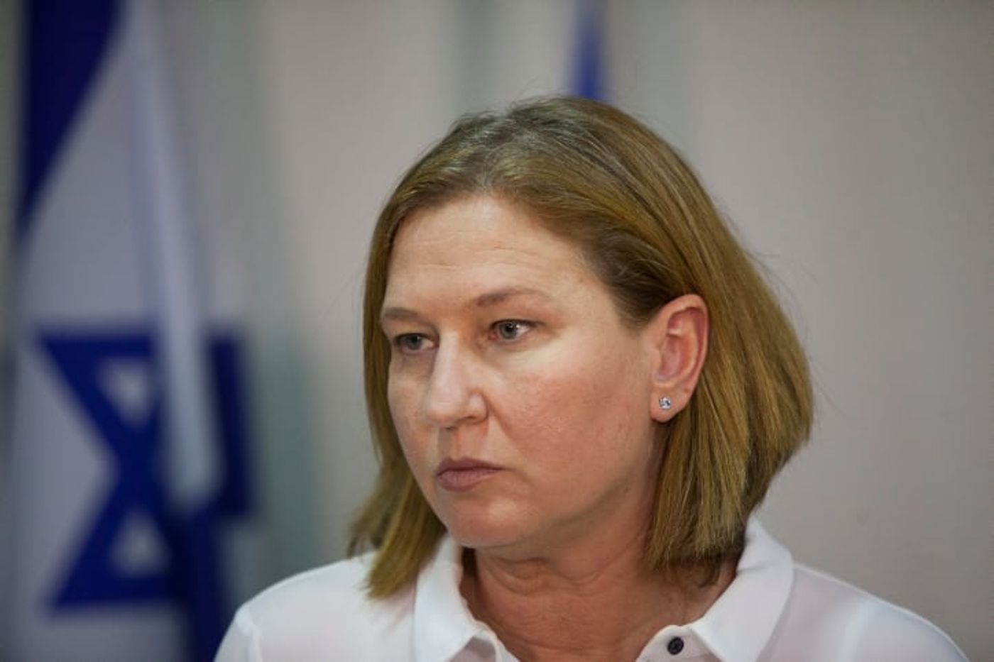 סקר פאנלס: לבני בקושי עוברת את אחוז החסימה