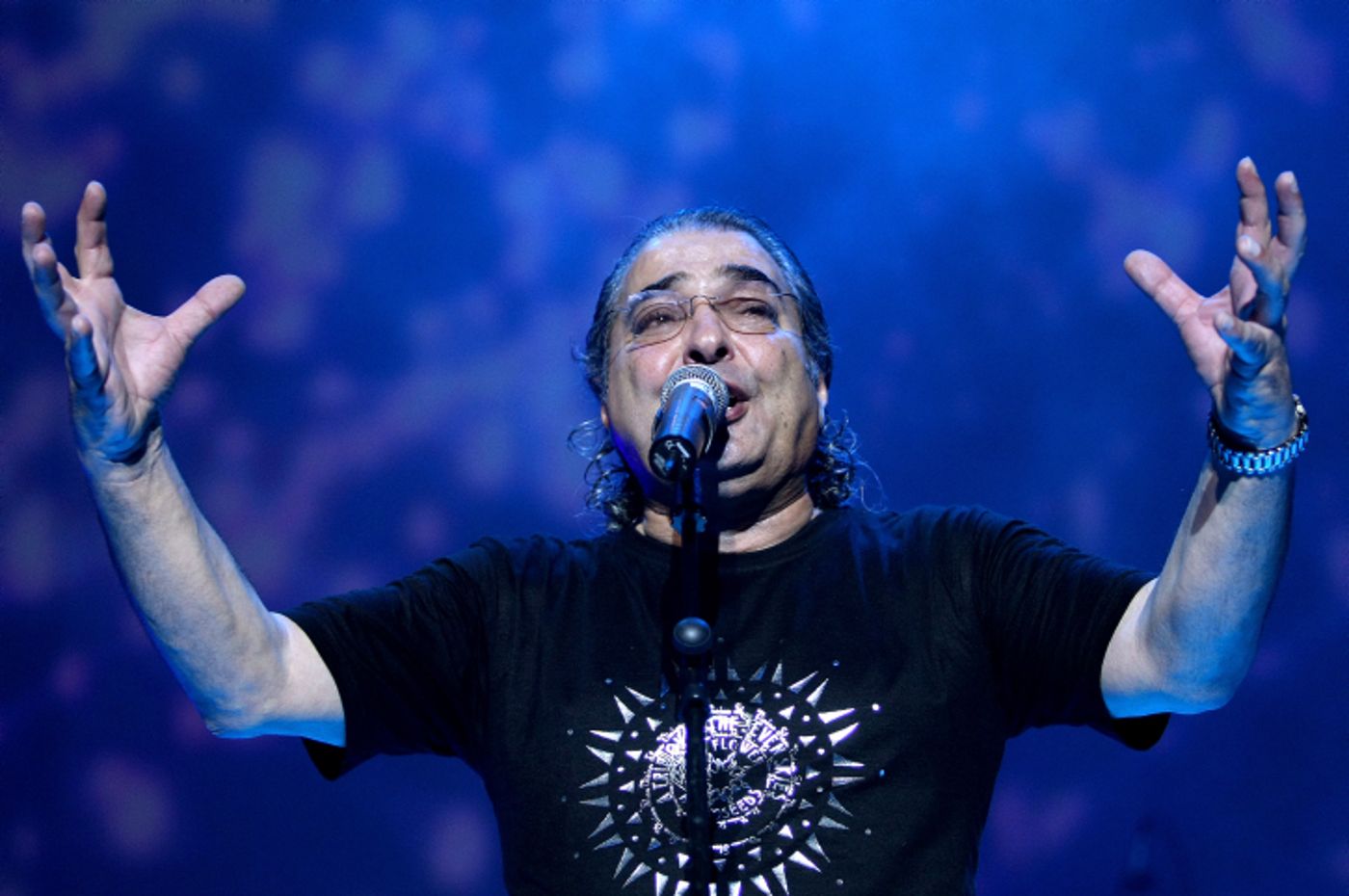 גולשים לבעז שרעבי: "סרב להחליף את בניון"