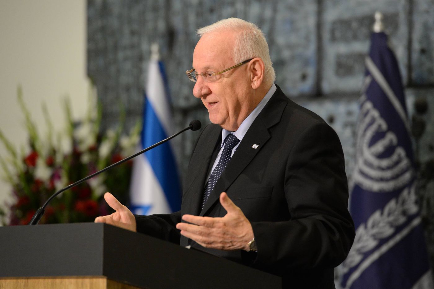"מוכרח להיזהר בכבודם של כלל אזרחי ישראל"
