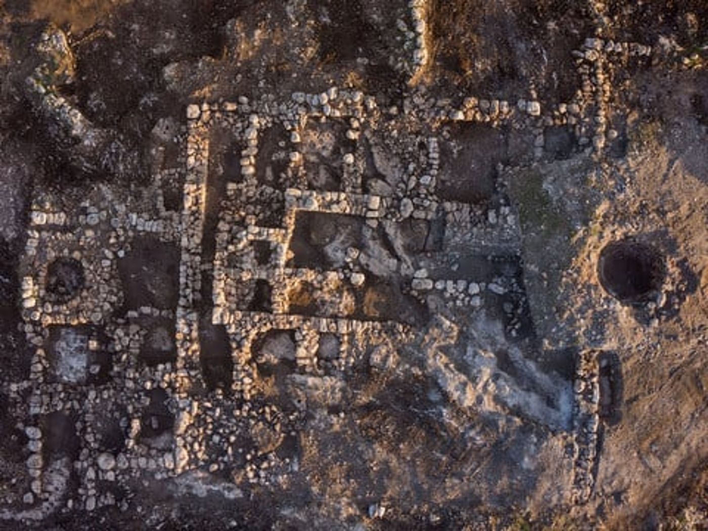 בית חווה ענק מימי בית ראשון נחשף בראש העין