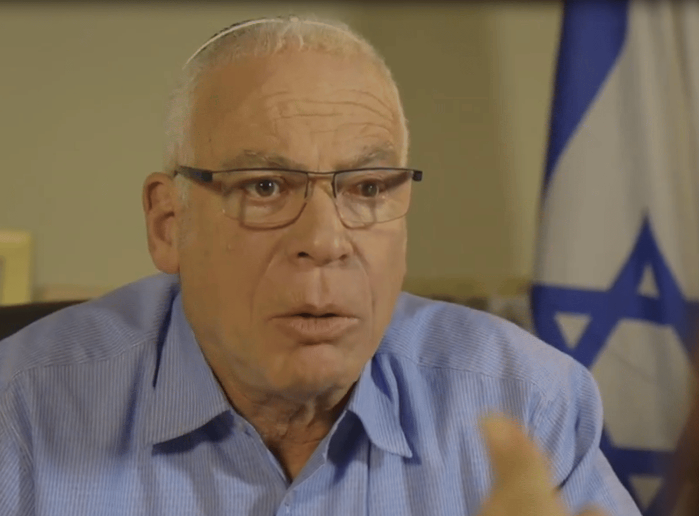 אורי אריאל מרגיז את זהבה גלאון. צפו