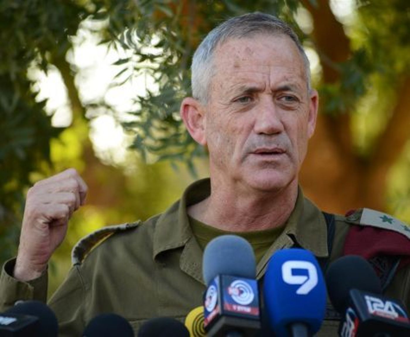 האלוף לוין נגד בני גנץ: "עדיף שישב בשקט"