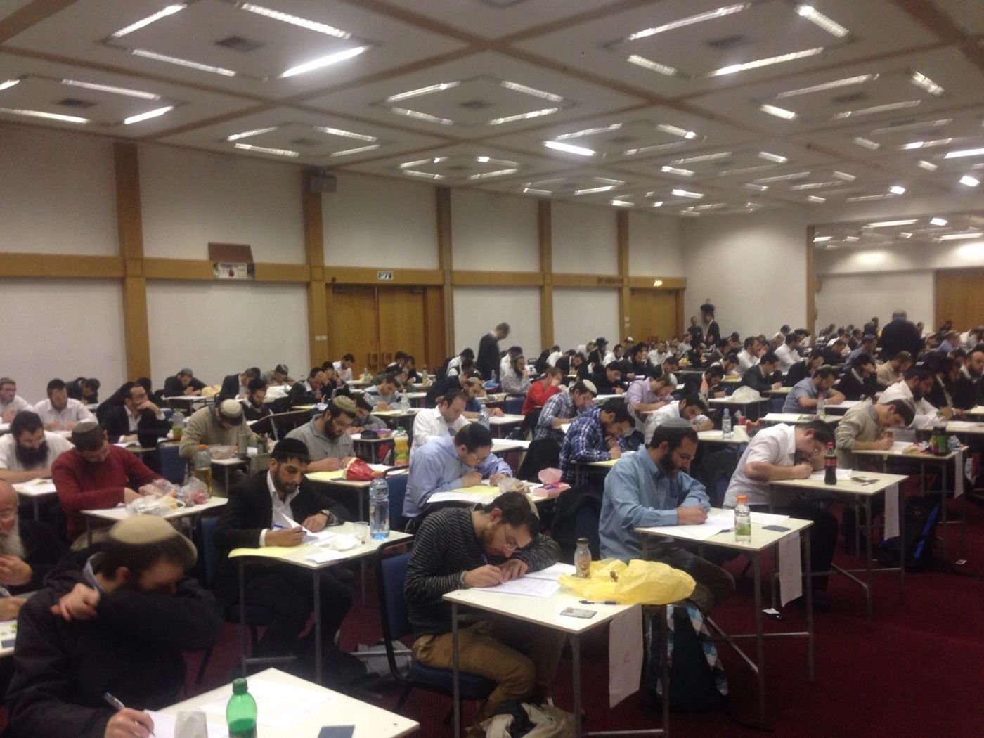 2,000 נבחנים לרבנות: מאמץ לזרז את התוצאות