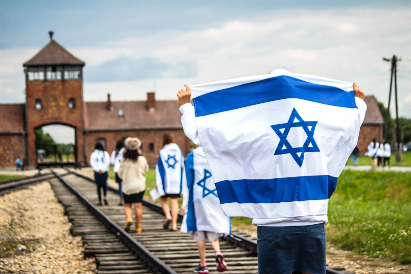 יומן מסע מפולין: השביל הזה ממשיך כאן