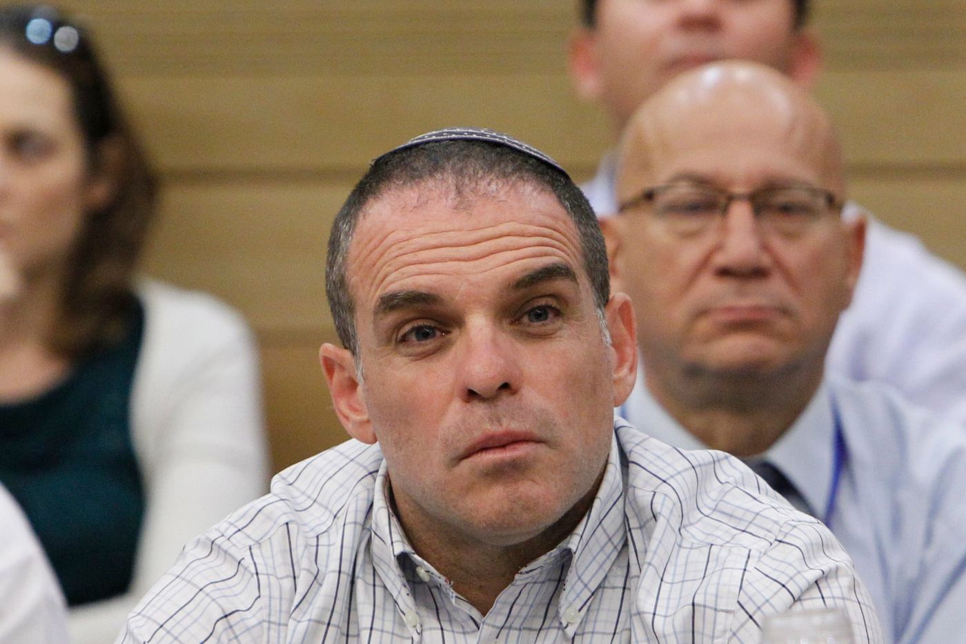 האם גדי שמני גם מציע לחדול מלטייל בירושלים?