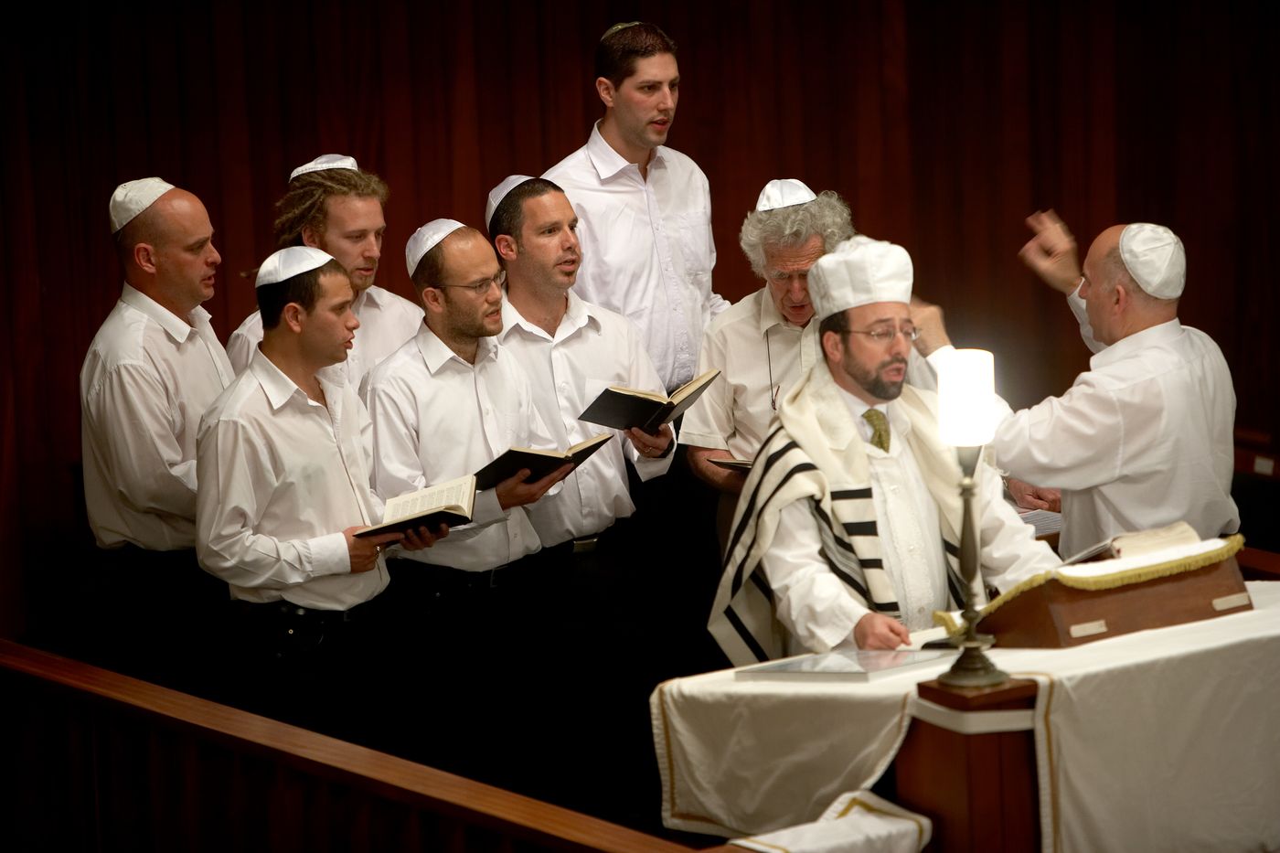 התשובה של הקהילה היהודית בטקסס לאנטישמיות
